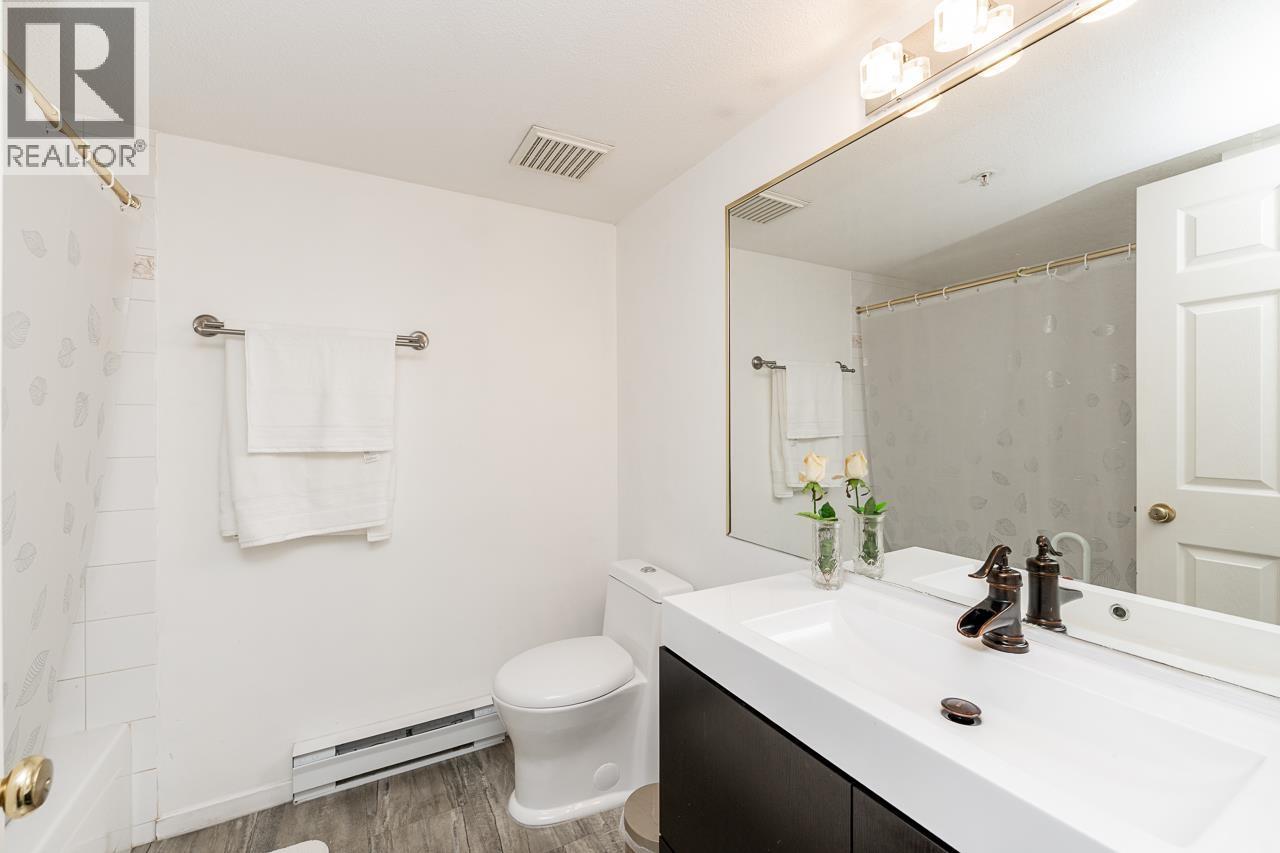 207 1215 PACIFIC STREET, Coquitlam