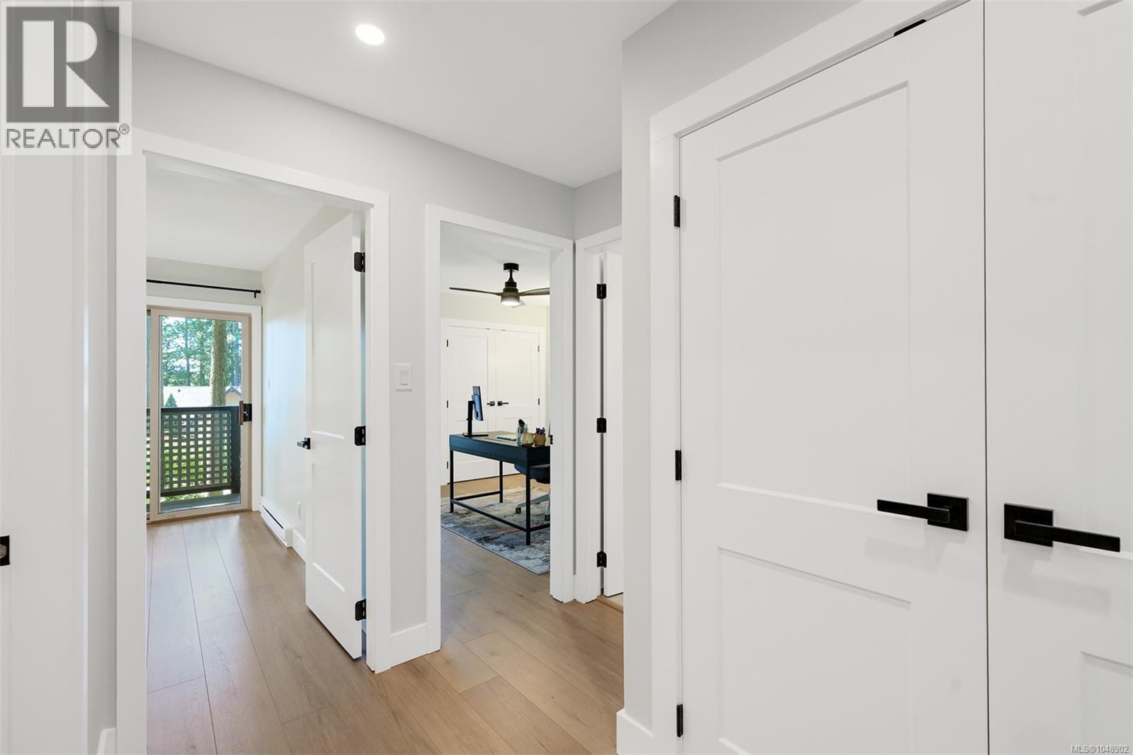  978 Fir Tree Glen, Saanich
