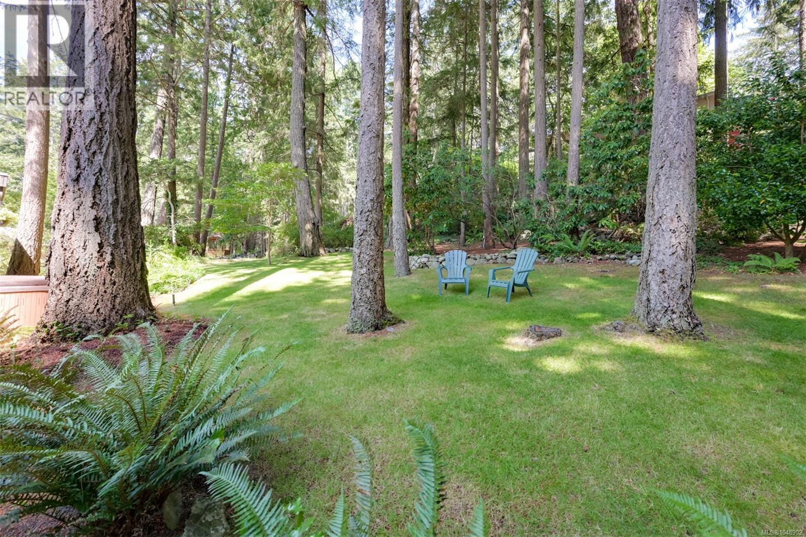 978 Fir Tree Glen, Saanich