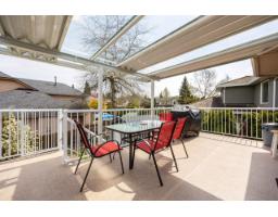 18139 Claytonwood Crescent, Surrey, BC V3S7T5 Photo 20