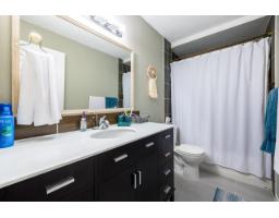 18139 Claytonwood Crescent, Surrey, BC V3S7T5 Photo 26