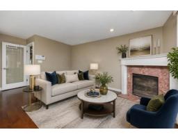 18139 Claytonwood Crescent, Surrey, BC V3S7T5 Photo 7