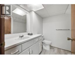 402 Fulton Drive, Regina, SK S4X2K1 Photo 15