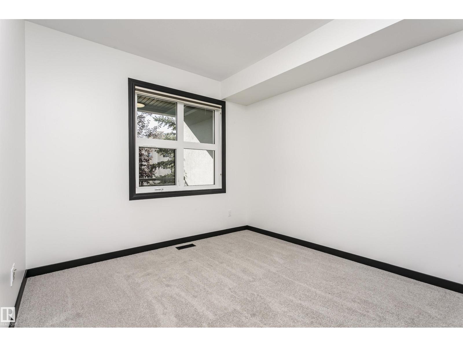 #203 – 11933 106 Avenue NW, Queen Mary Park — photo 27 of 30: Property photo