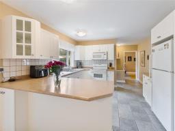 10 Bittersweet Bay, Winnipeg, MB R2J2E6 Photo 17