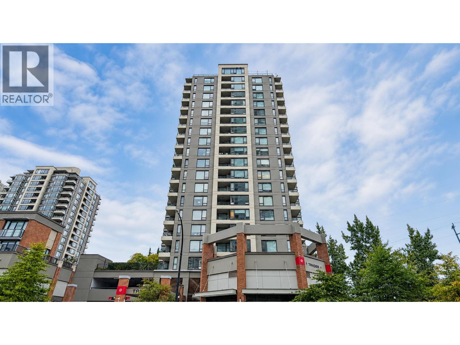 1607 4118 DAWSON STREET, Burnaby — photo 1