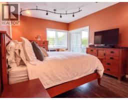 Primary Bedroom - 7817 89th Street, Osoyoos, BC V0H1V0 Photo 16