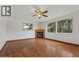 449 Mosley Street, Wasaga Beach, ON L9Z2J8 Photo 10