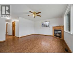 Living room - 449 Mosley Street, Wasaga Beach, ON L9Z2J8 Photo 9