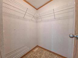 4 Young Avenue, Brandon, MB R7A2L1 Photo 16