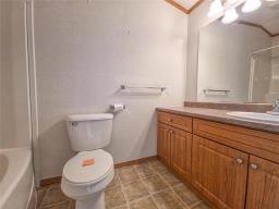 4 Young Avenue, Brandon, MB R7A2L1 Photo 17