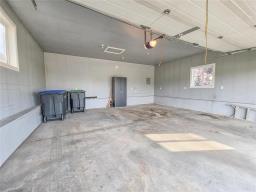 4 Young Avenue, Brandon, MB R7A2L1 Photo 25