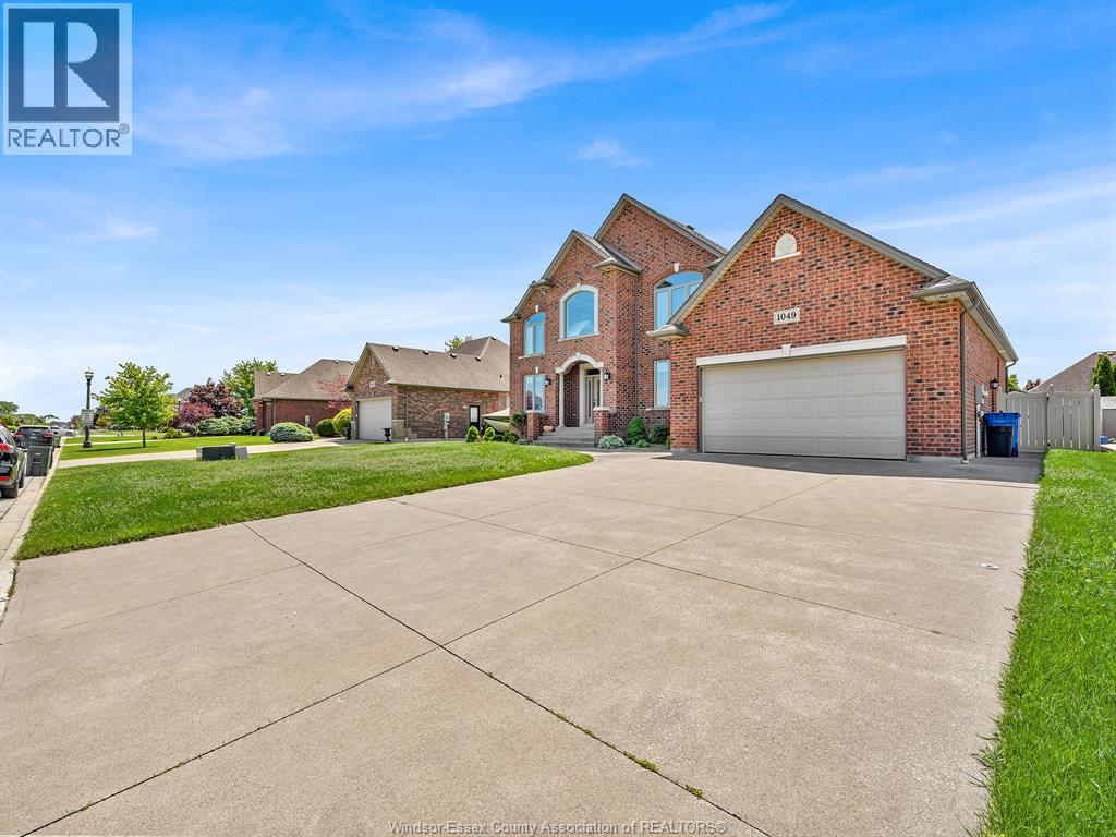 1049 HUNTINGTON BOULEVARD - 3