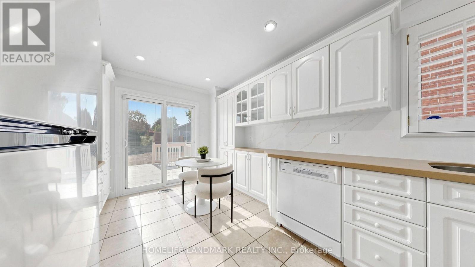 3 MONTAGUE PLACE - 15