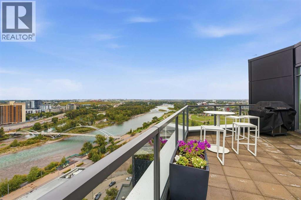 #1301 550 Riverfront Avenue SE - 37