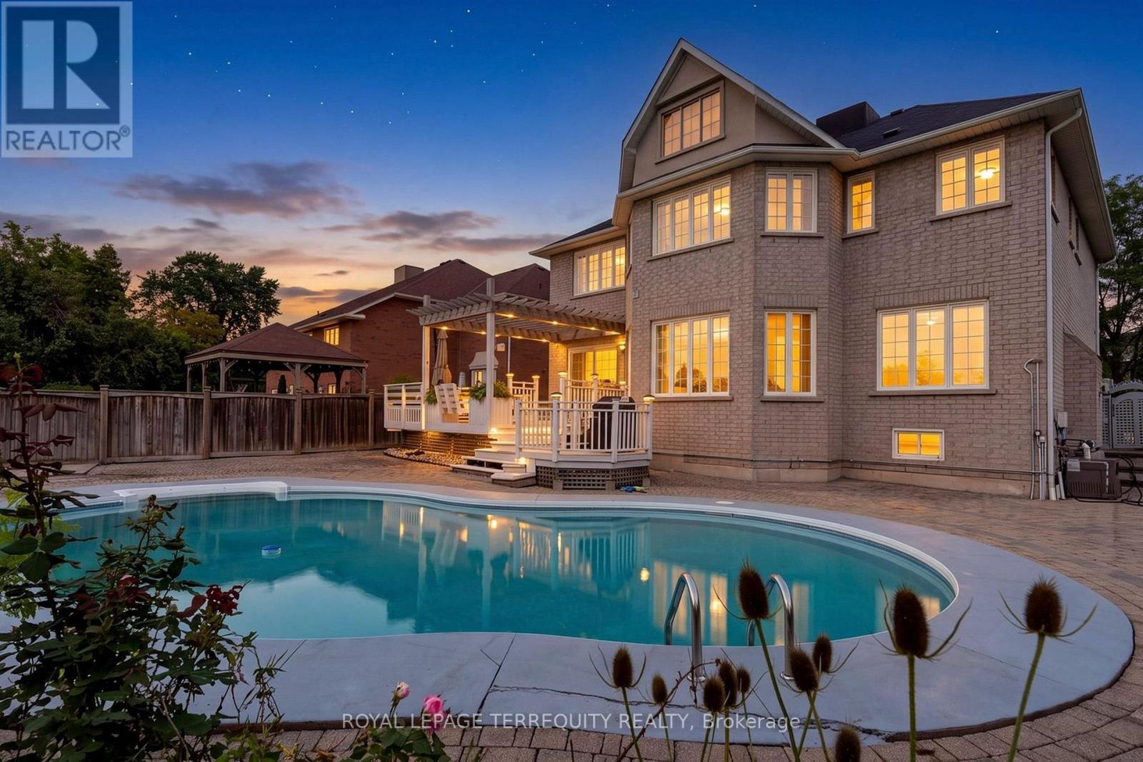 10 ROBERSON DRIVE - Image 42