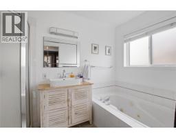 5245 Sutherland Road, Peachland, BC V0H1X2 Photo 33
