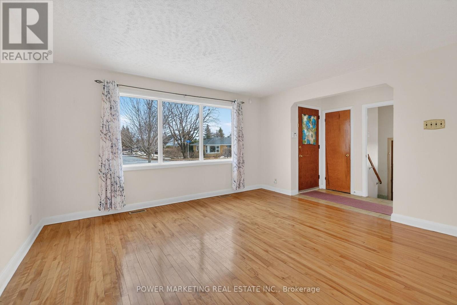 3 Bed, 1 Bath Land for Sale in Ottawa – 944 EVE STREET, Ottawa – MLS# X13753106 - Image 13