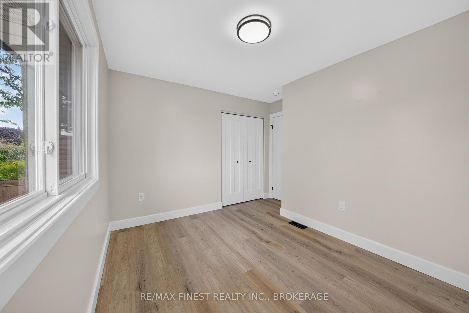 530 ROOSEVELT DRIVE - Image 33