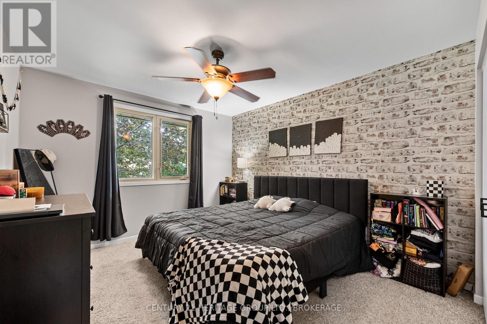 912 SAFARI DRIVE - Image 31