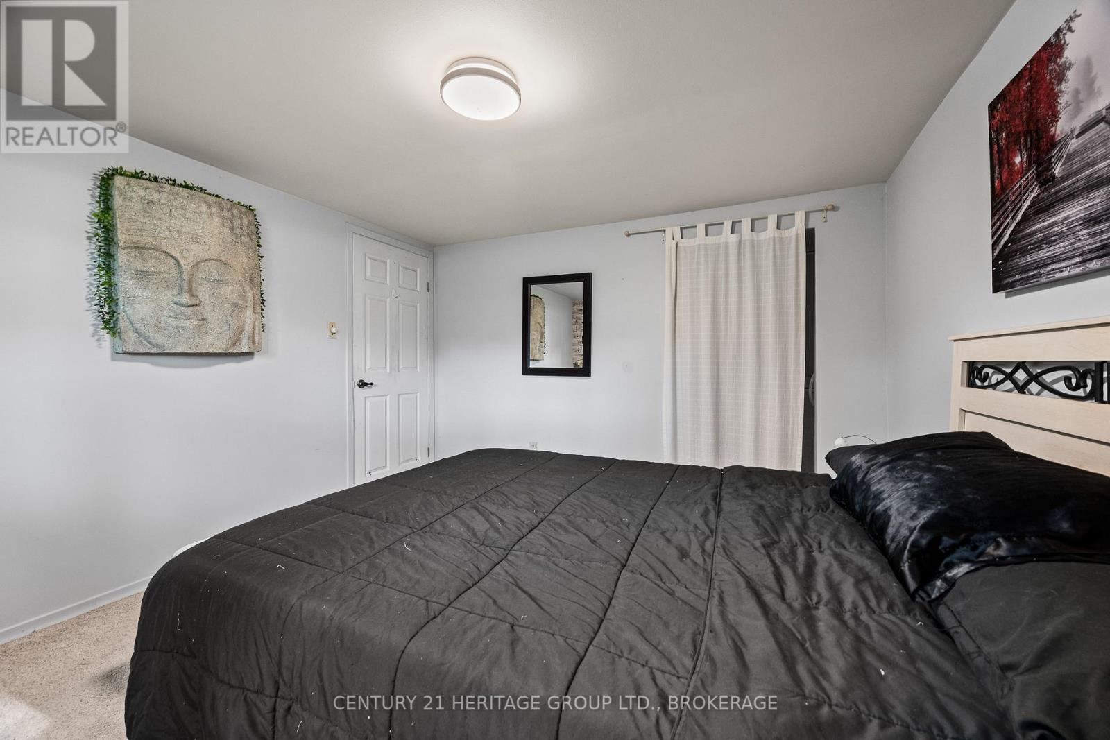 912 SAFARI DRIVE - Image 38