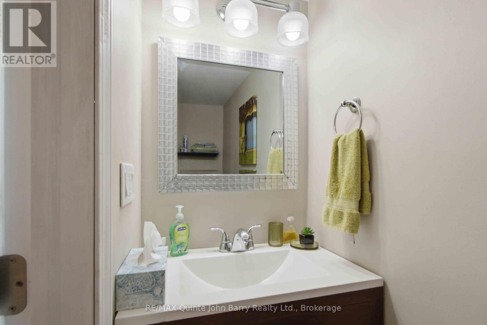 1 PARKSIDE DRIVE - Image 25