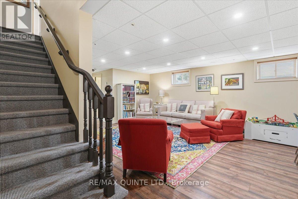 46 LAKE BREEZE COURT - Image 26