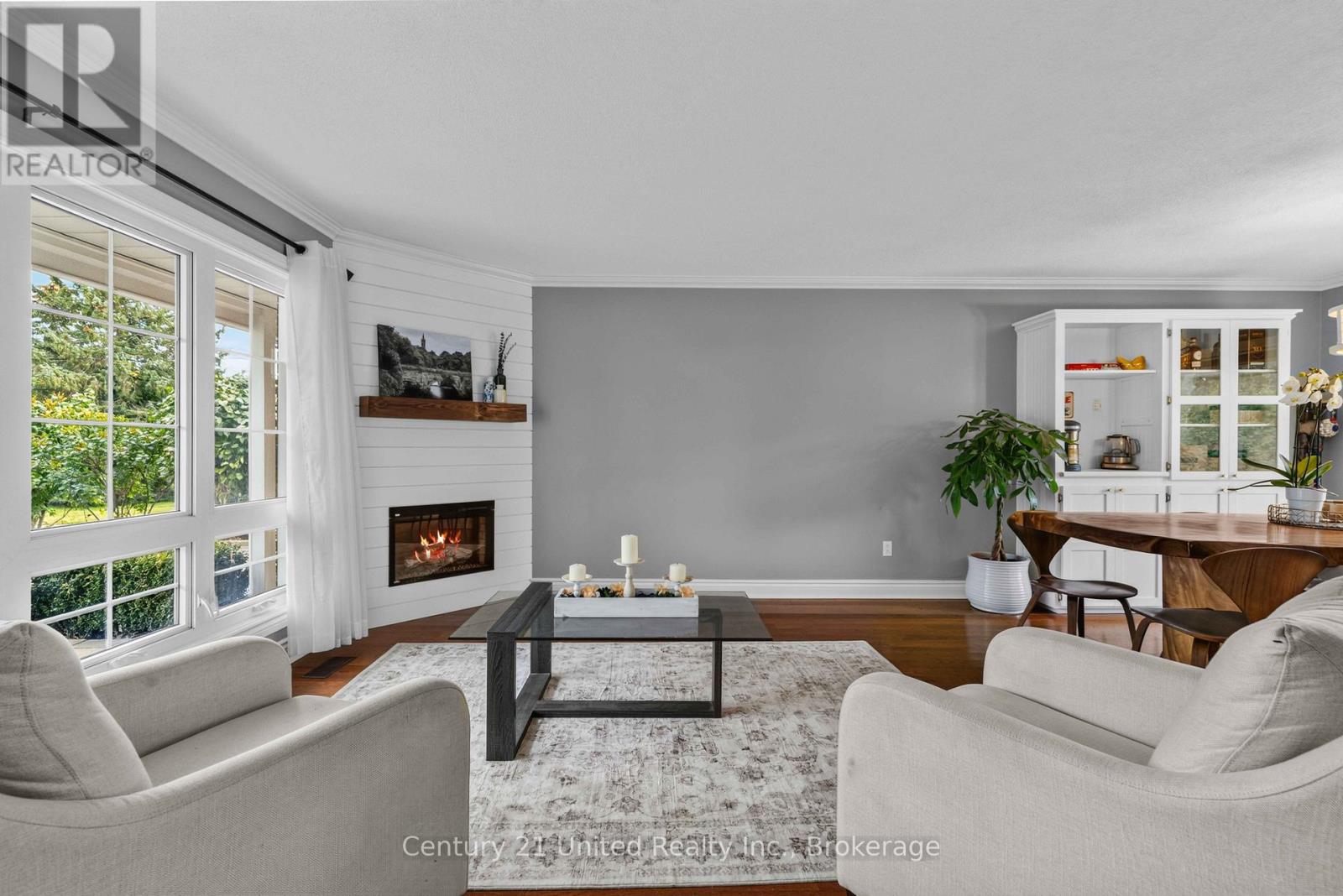 15 LAKEFIELD COURT - 9