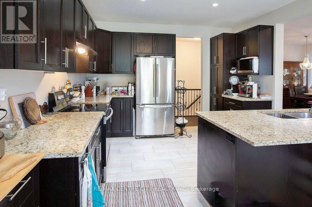 1586 NOAH BEND - 13