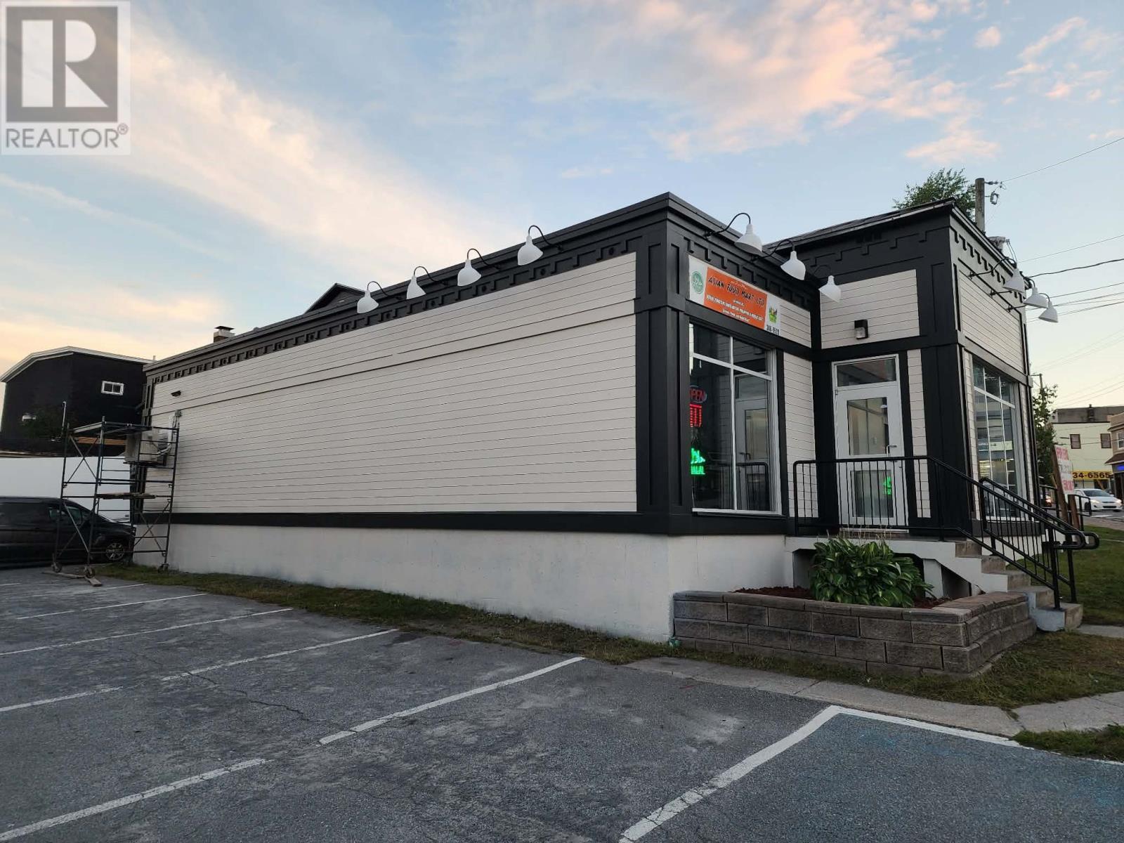17 Herald Avenue, Corner Brook — photo 5