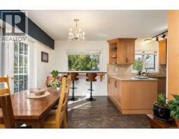 1677 Acacia Rd, Nanoose Bay, BC V9P9C6 Photo 13