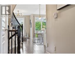 Foyer - 599 Remnor Avenue, Ottawa, ON K2T0A6 Photo 7
