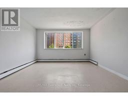 402 - 2393 New Street, Burlington, ON L7R1K1 Photo 9