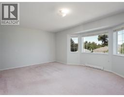 Kitchen - 1287 Carmichael Crt, Saanich, BC V8Z7B9 Photo 16