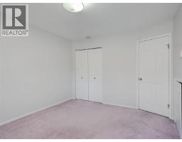1287 Carmichael Crt, Saanich, BC V8Z7B9 Photo 21
