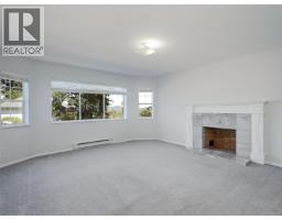 1287 Carmichael Crt, Saanich, BC V8Z7B9 Photo 24