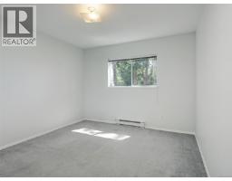 1287 Carmichael Crt, Saanich, BC V8Z7B9 Photo 25