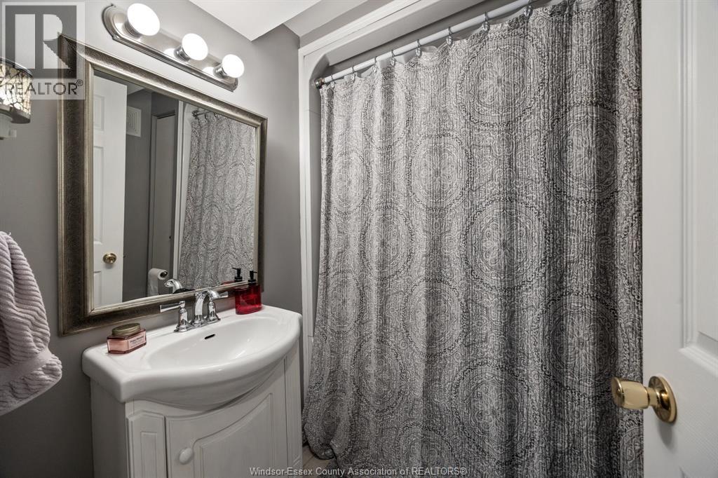 2841 GARVEY CRESCENT - 18