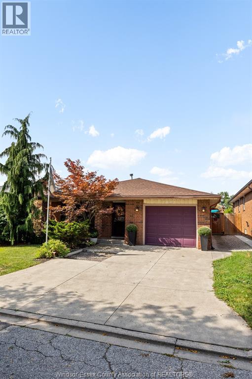 2841 GARVEY CRESCENT - 2