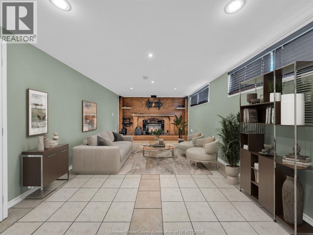 2528 Jos St Louis - 18