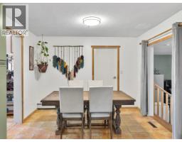 Family room - 1306 Elm Street, Whitehorse, YT Y1A4B5 Photo 11