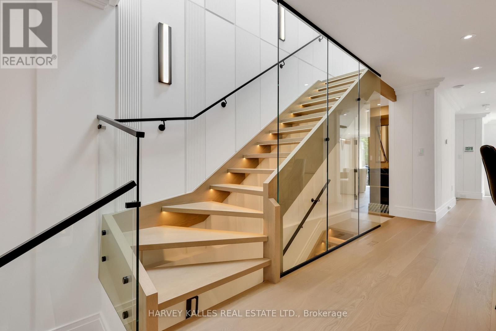 238 MELROSE AVENUE - 21