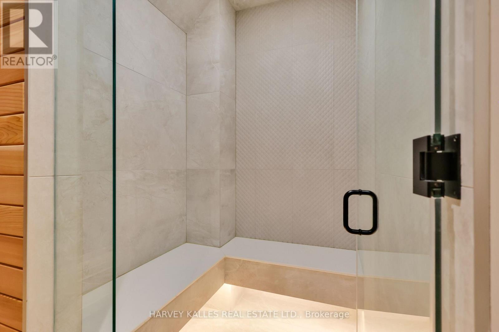 238 MELROSE AVENUE - 39