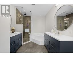 211 - 727 Grandview Drive, Huntsville, ON P1H1B2 Photo 20