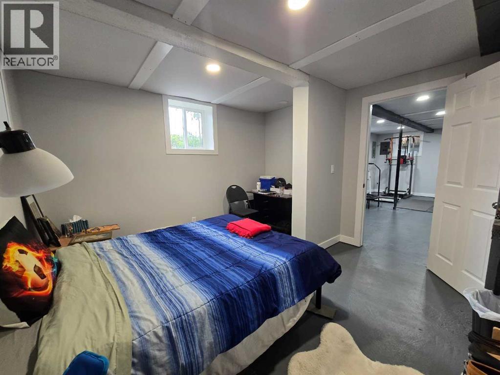 5033 6 Avenue - 15