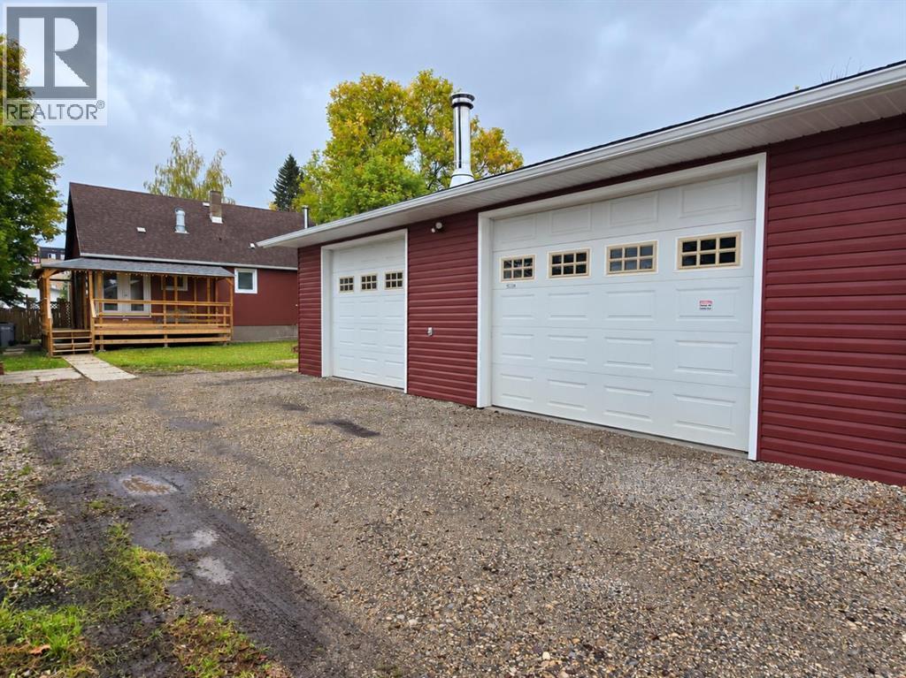 5033 6 Avenue - 24