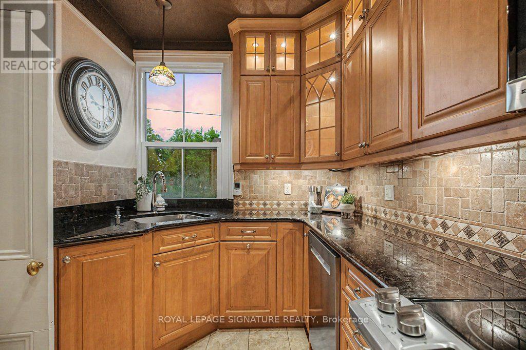 311 BYRON STREET N, Whitby (Downtown Whitby) — photo 9