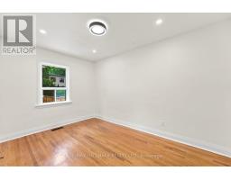 32 Denvale Road, Toronto, ON M4B3B5 Photo 14