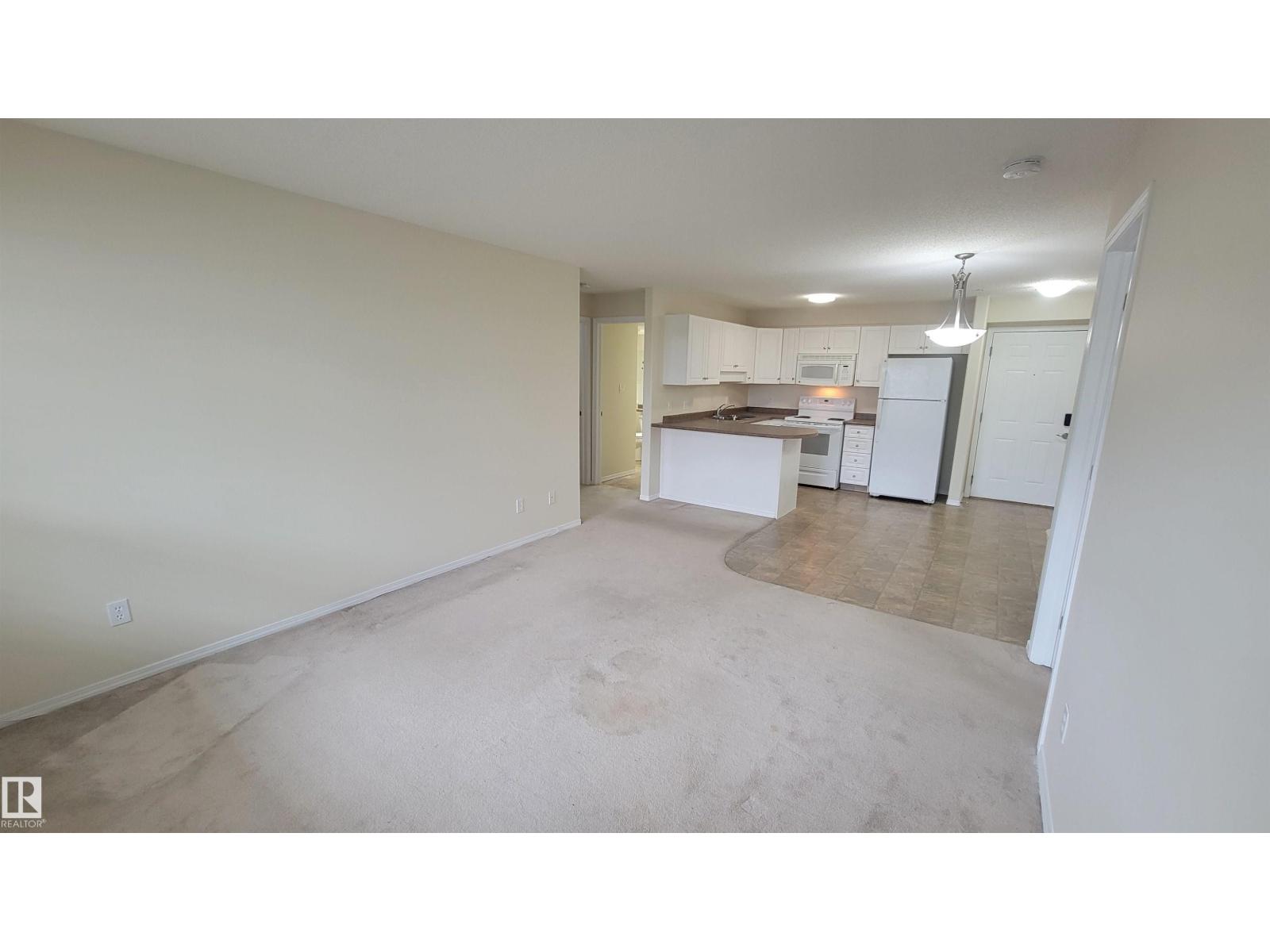 #323 13625 34 ST NW - 22