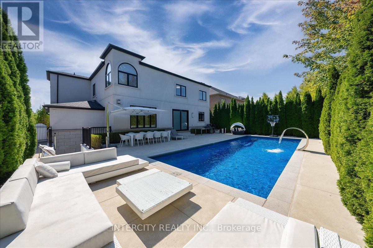 102 COOK'S MILL CRESCENT - 48